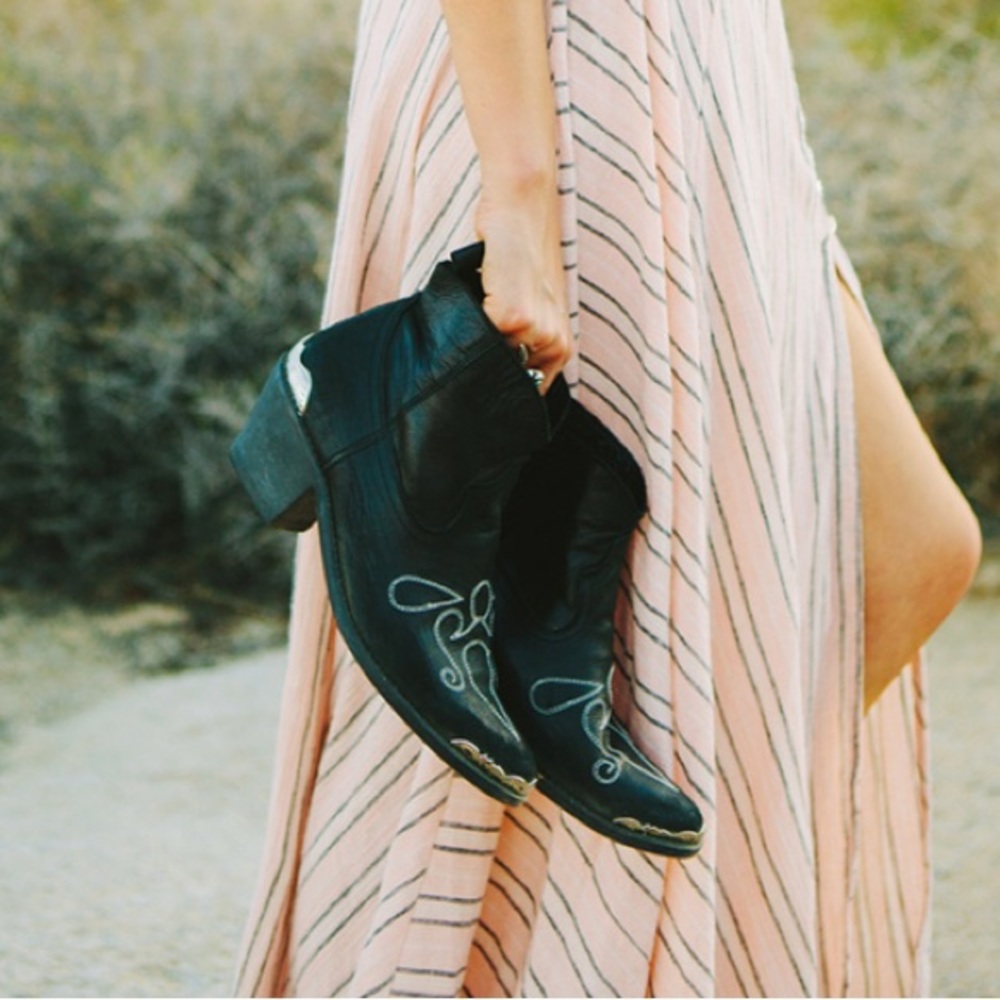 Spell Cactus Rose Ankle Boots Sz 39 EU 🌵 Spell and the Gypsy Collective